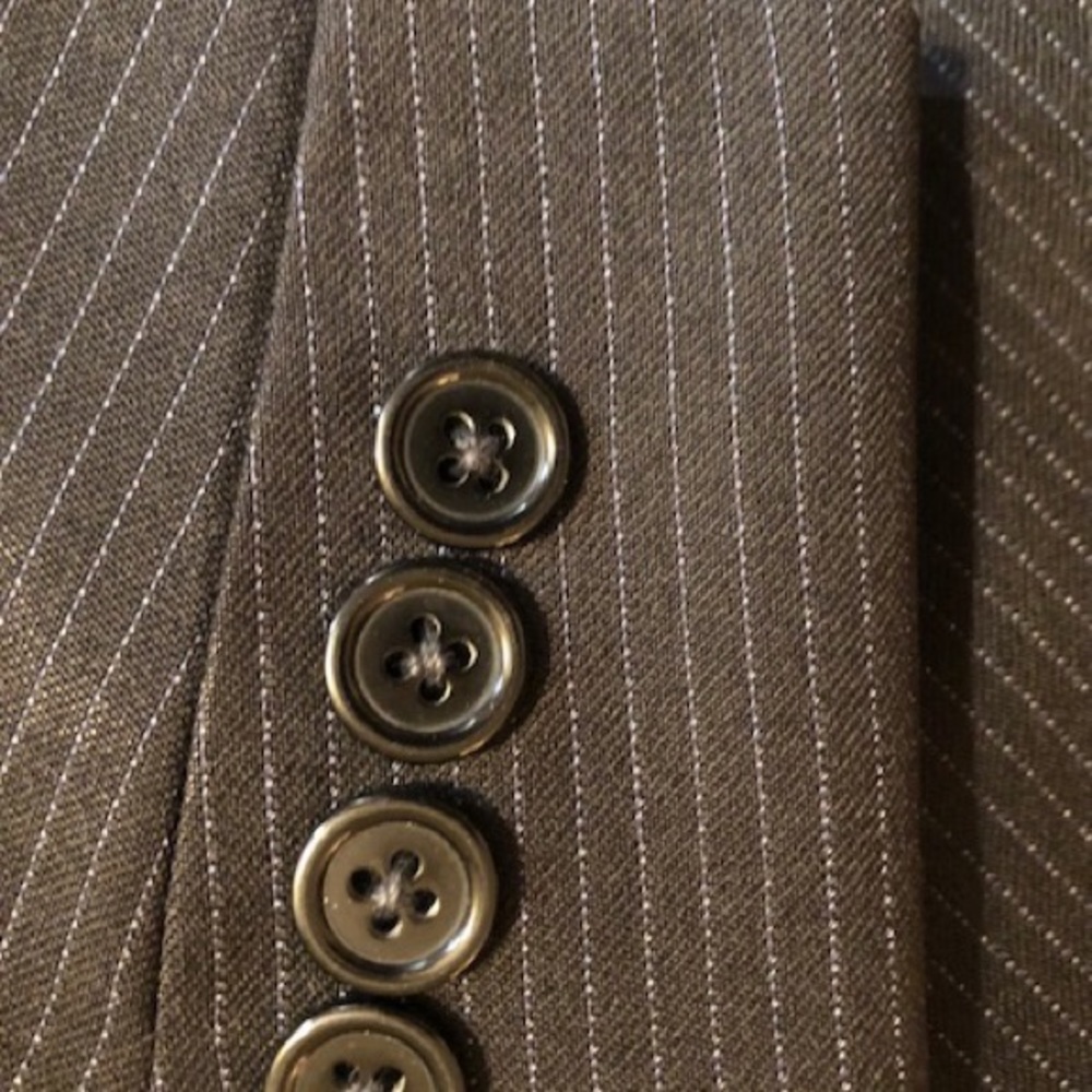 Custom suit - Picture 3 of 8